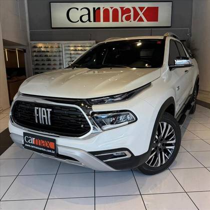 FIAT TORO 2.0 16V TURBO DIESEL RANCH 4WD AT9 FIAT TORO 2.0 16V TURBO DIESEL RANCH 4WD AT9